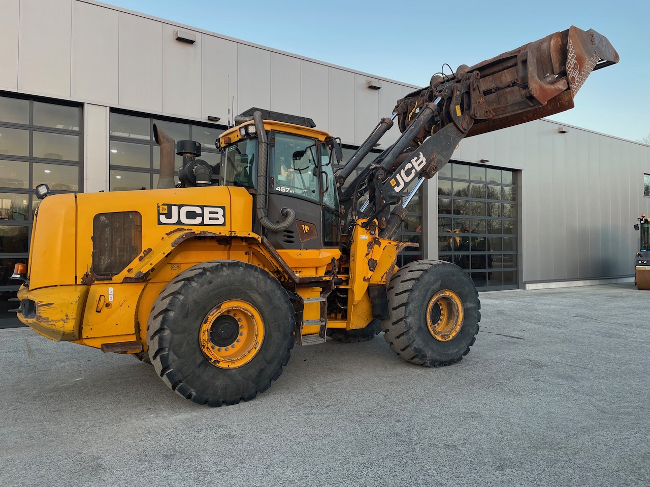 JCB 457 HT + Hoogkiepbak