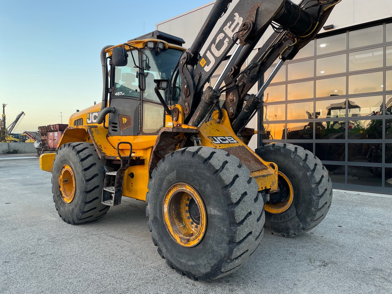 JCB 457 HT + Hoogkiepbak