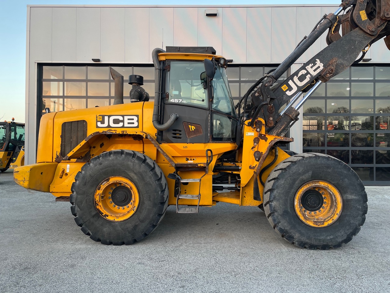 JCB 457 HT + Hoogkiepbak