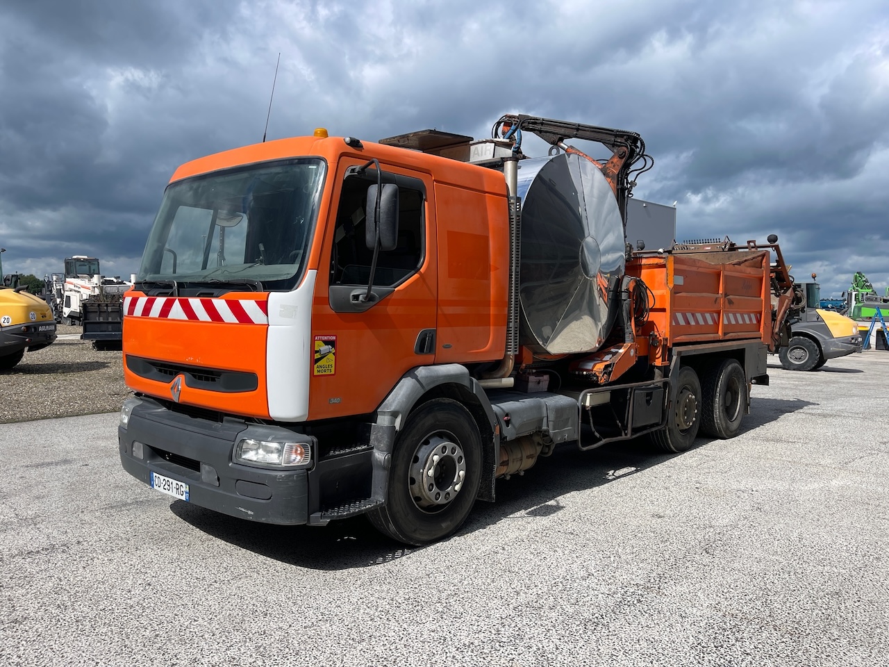 Renault 340 Bitumen Sprayer