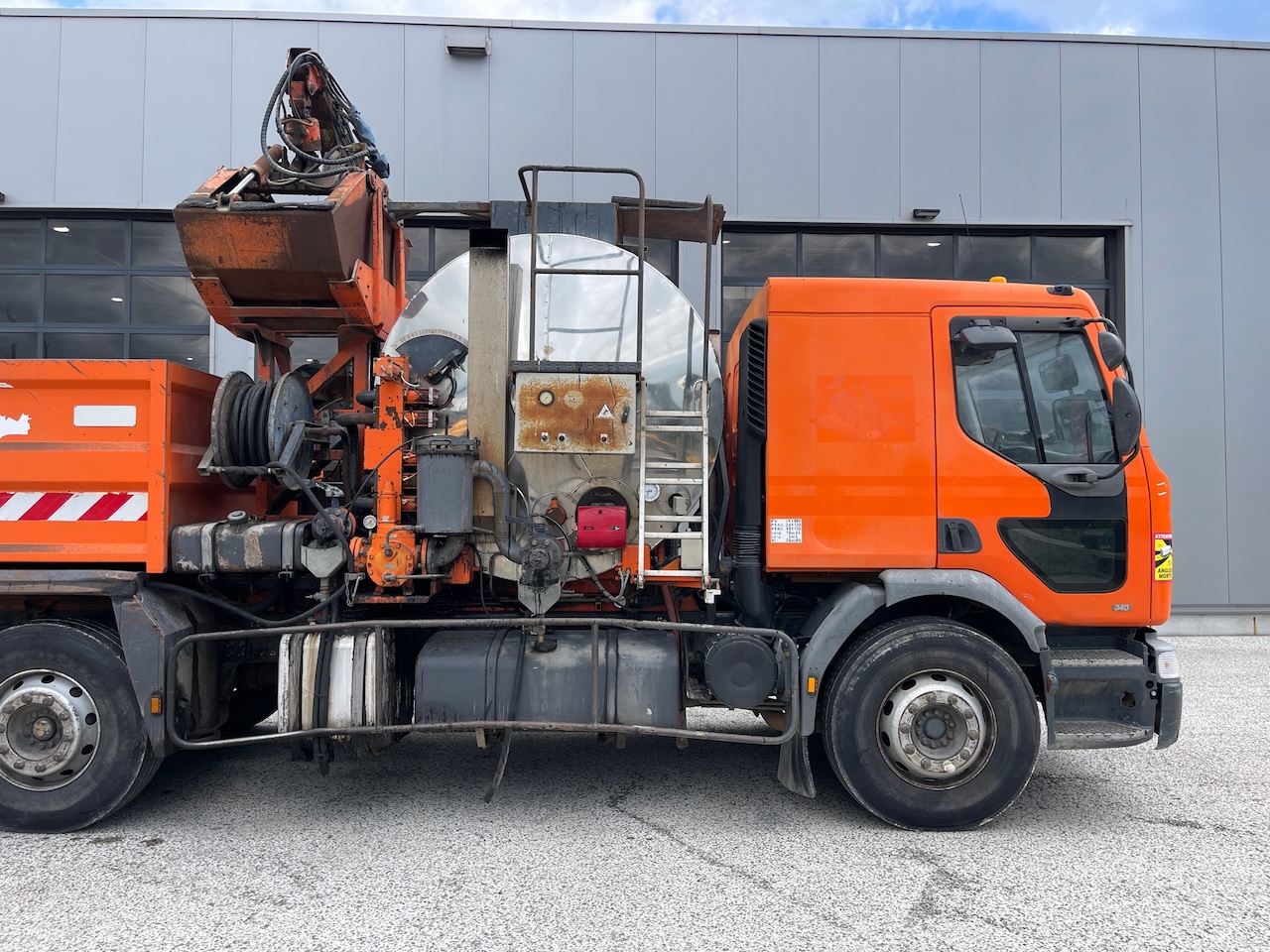 Renault 340 Bitumen Sprayer