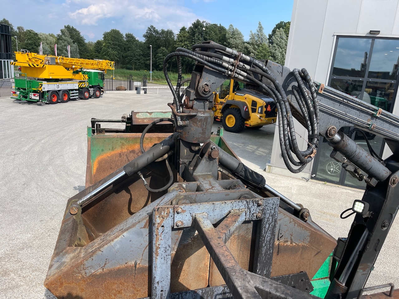 Renault 340 Premium / Secmair Bitumen Sprayer