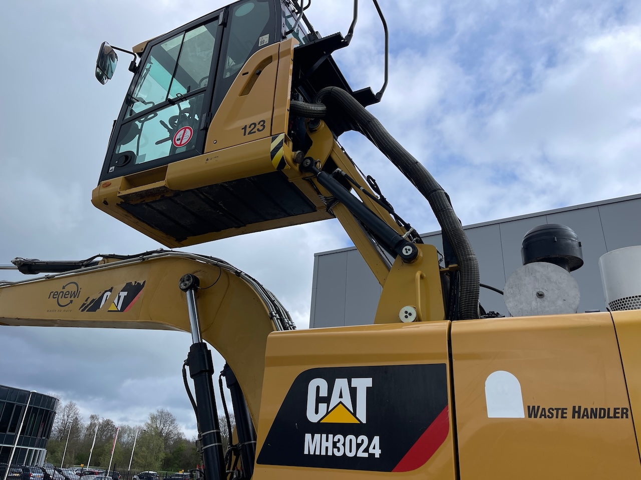 Caterpillar 3024 MH