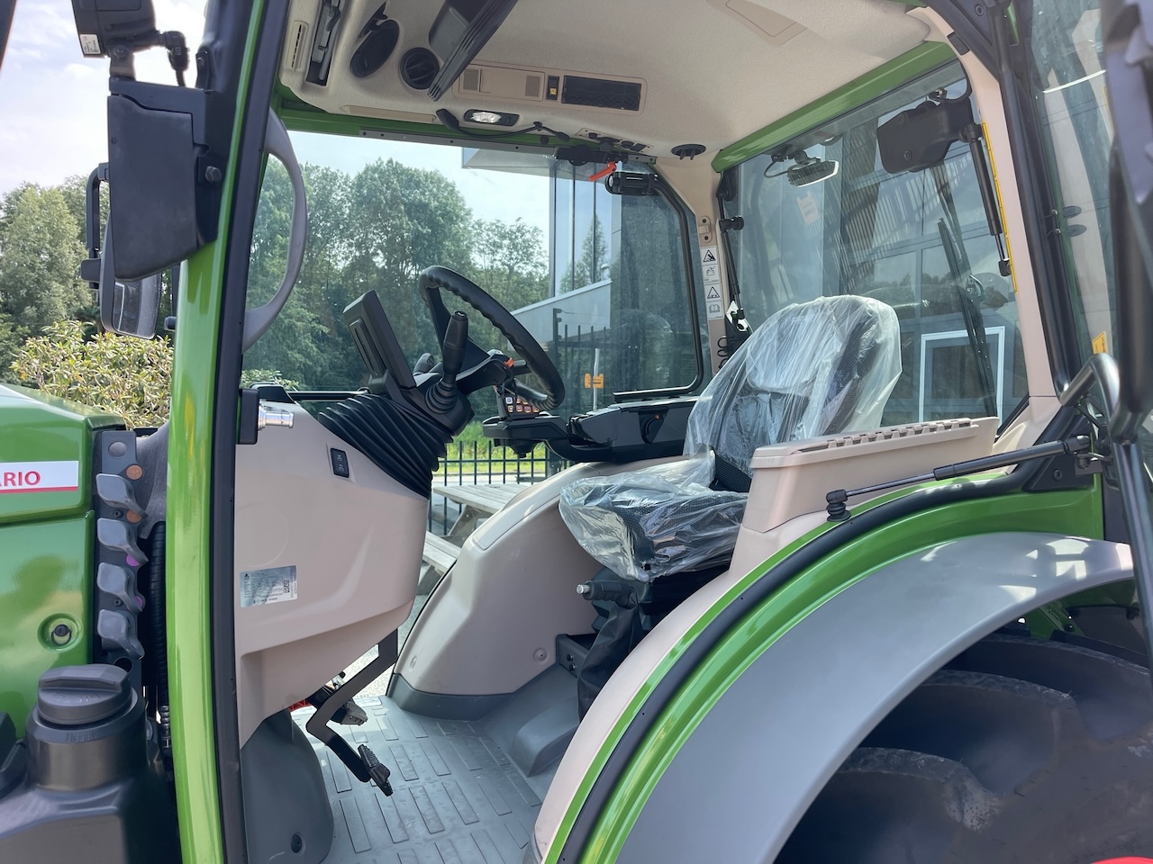 Fendt 211F Profi+ en GPS