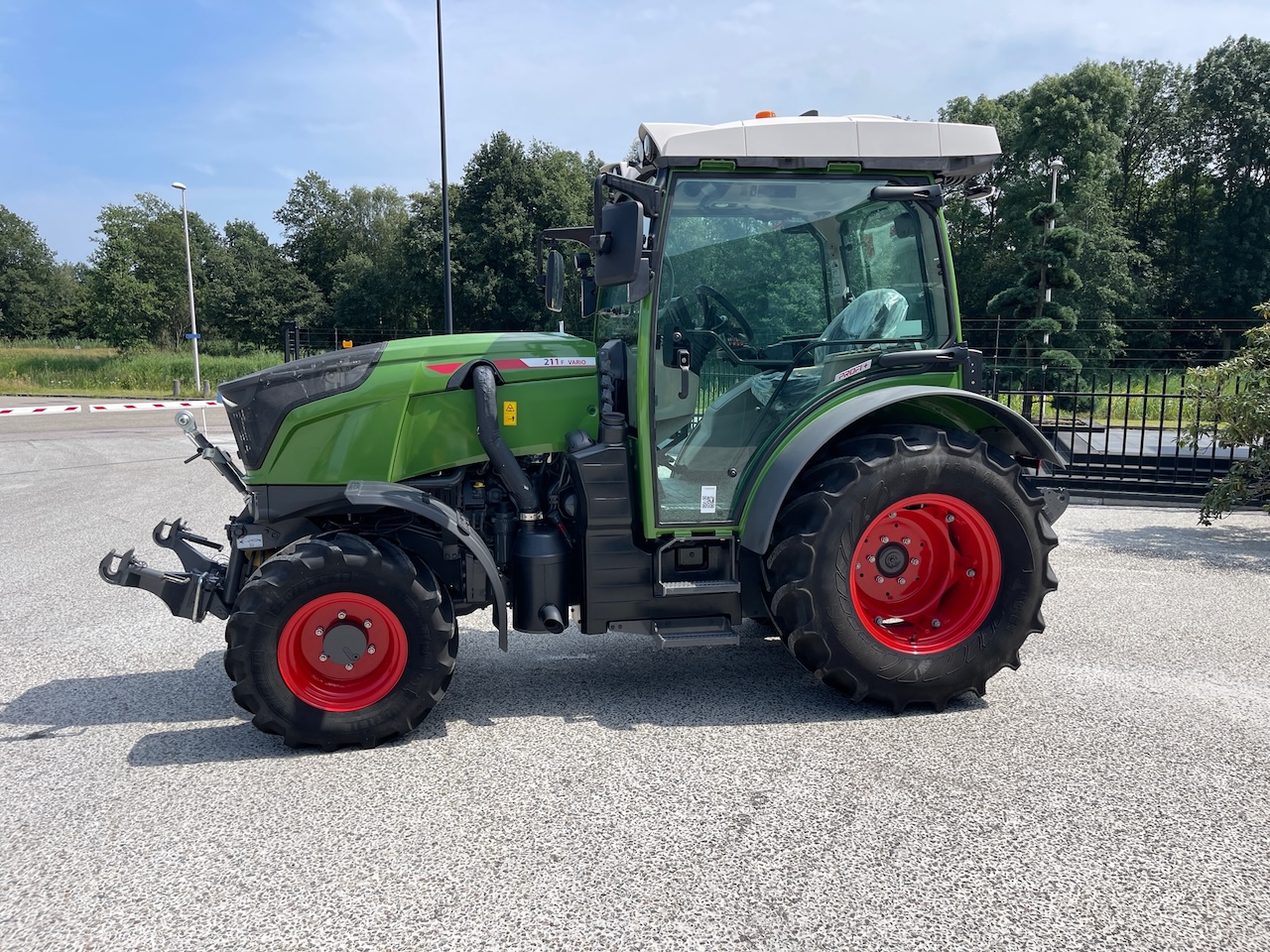 Fendt 211F Profi+ en GPS