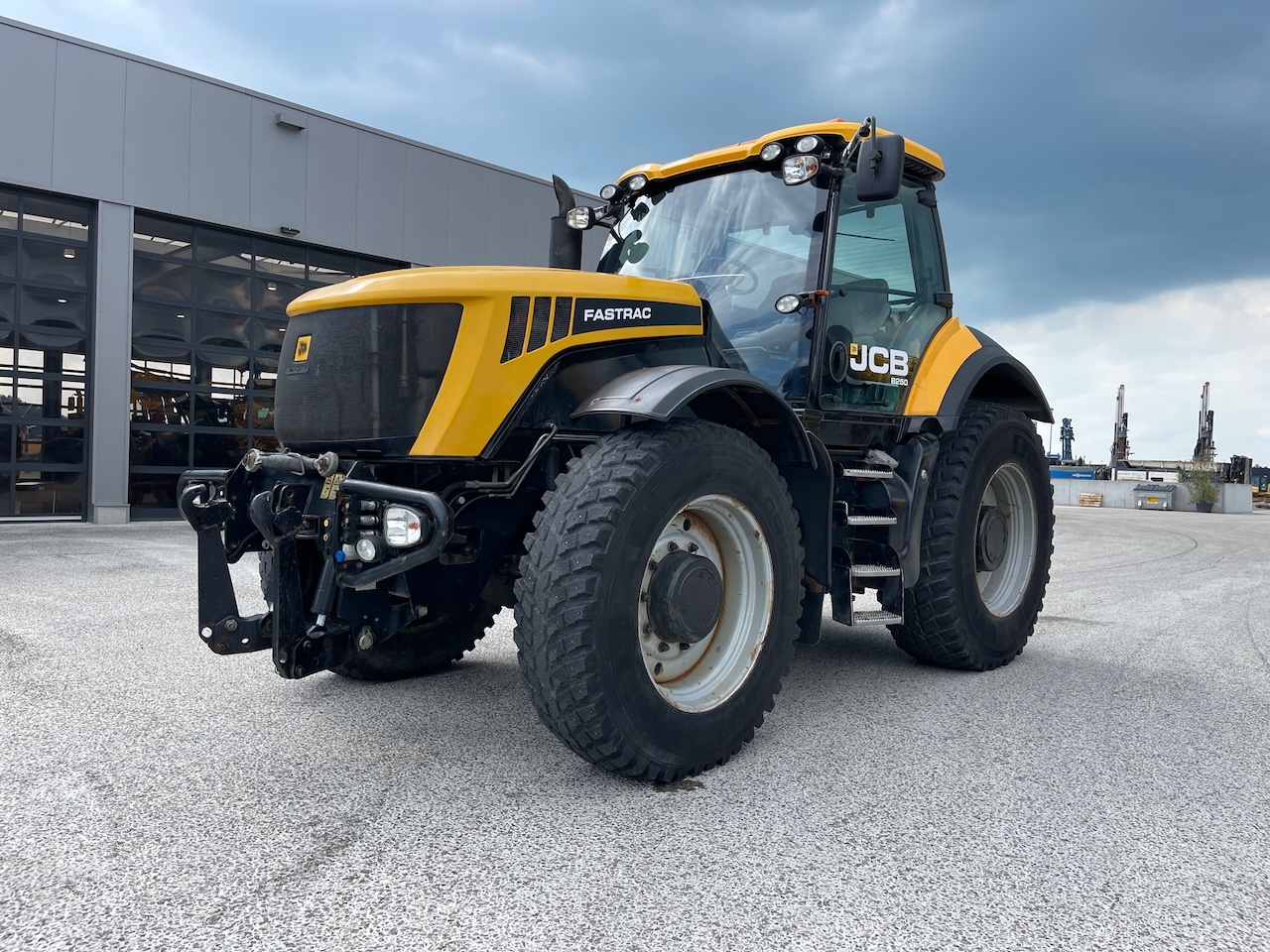 JCB Fastrack 8250