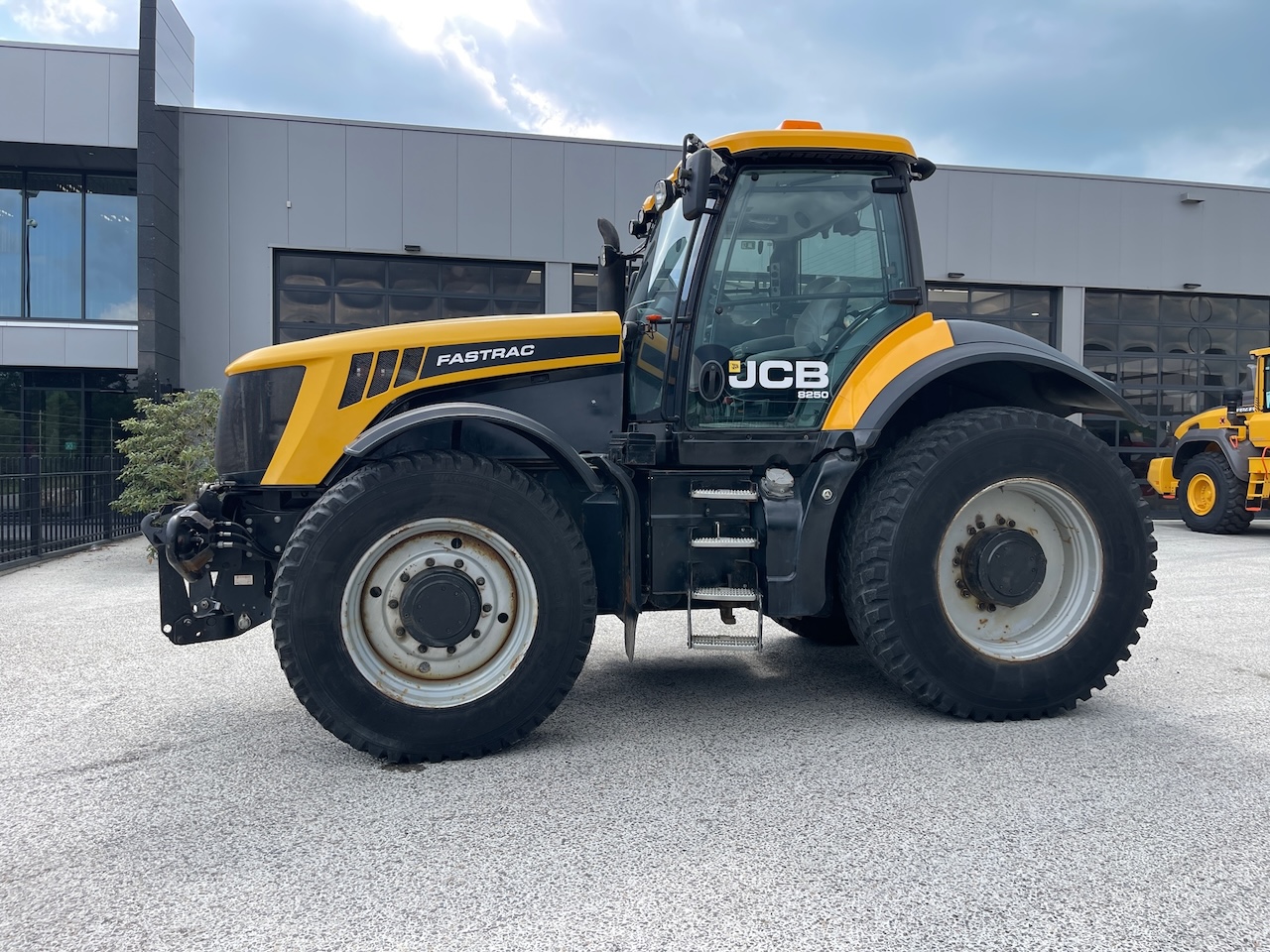 JCB Fastrack 8250