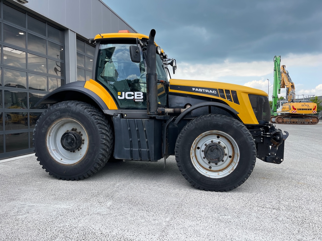 JCB Fastrack 8250