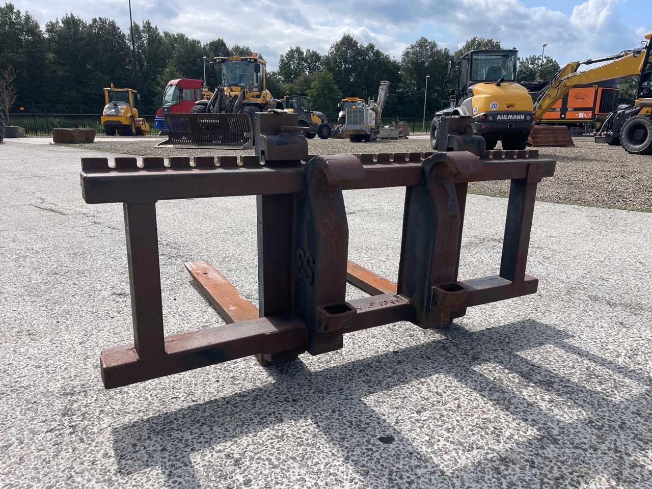 Eurosteel Palletvorken 200cm x 130cm Verachtert aansl