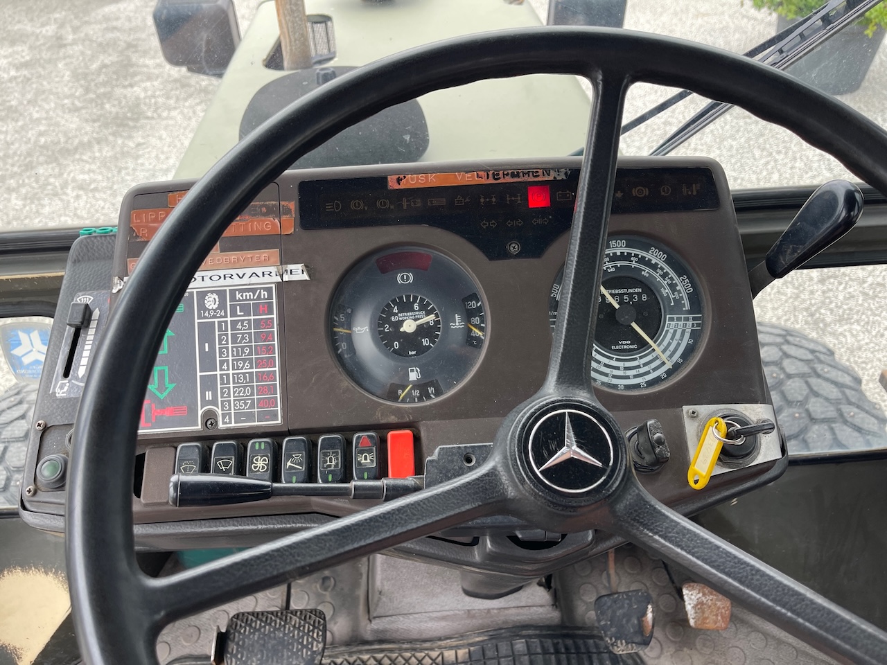 MB Trac 700K