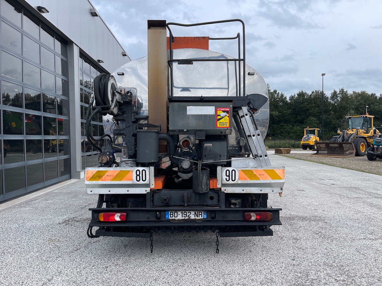 Renault Midlum 270 DXI with Secmair 3000 liter