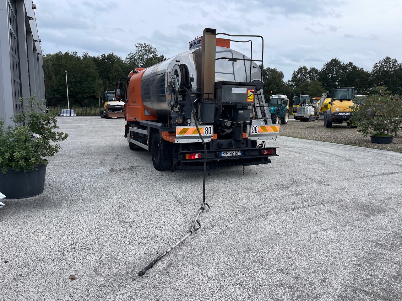 Renault Midlum 270 DXI with Secmair 3000 liter