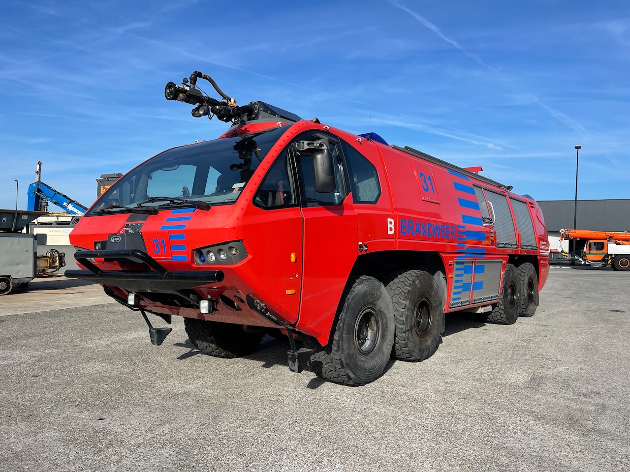 E-ONE Titan P6 HPS Crashtender Fire Truck