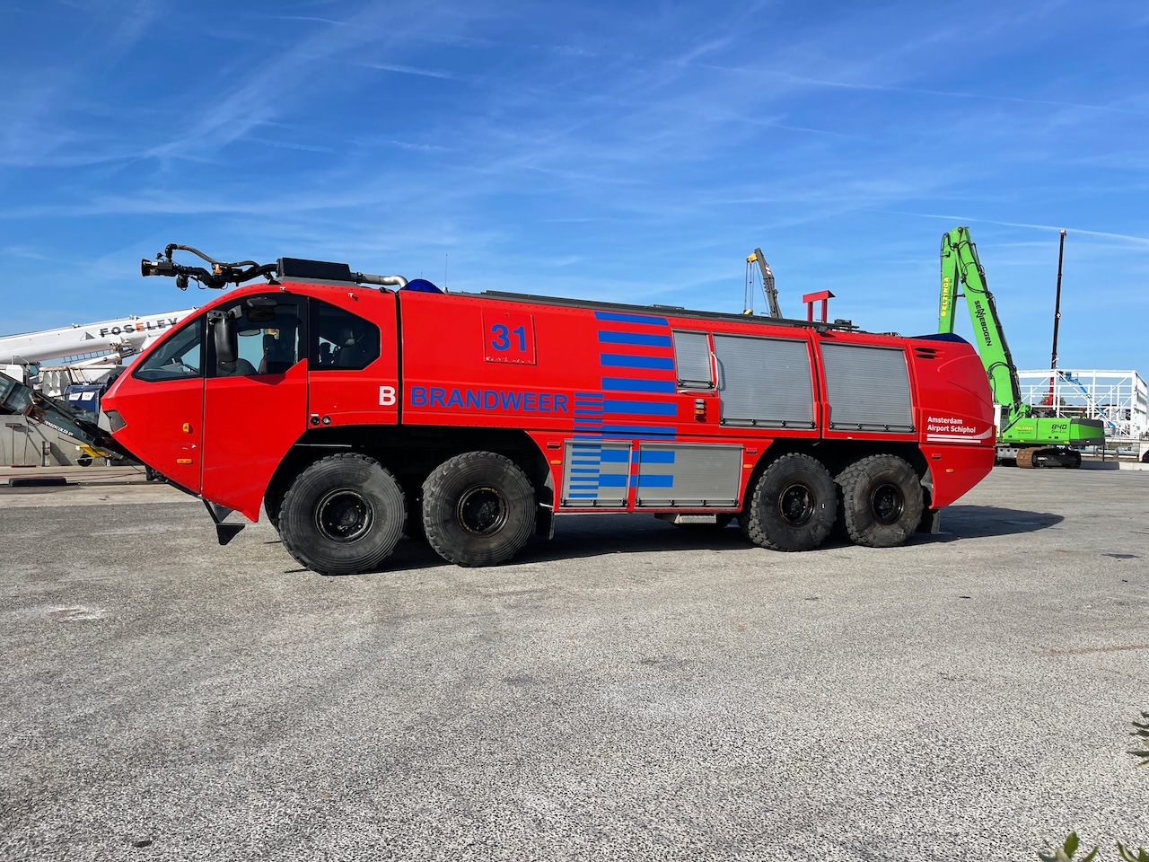 E-ONE Titan P6 HPS Crashtender Fire Truck