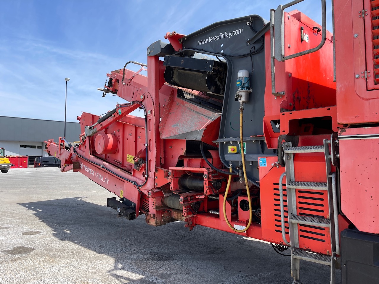 Terex Finlay I-110RS Tracked Impact Crusher with screen deck