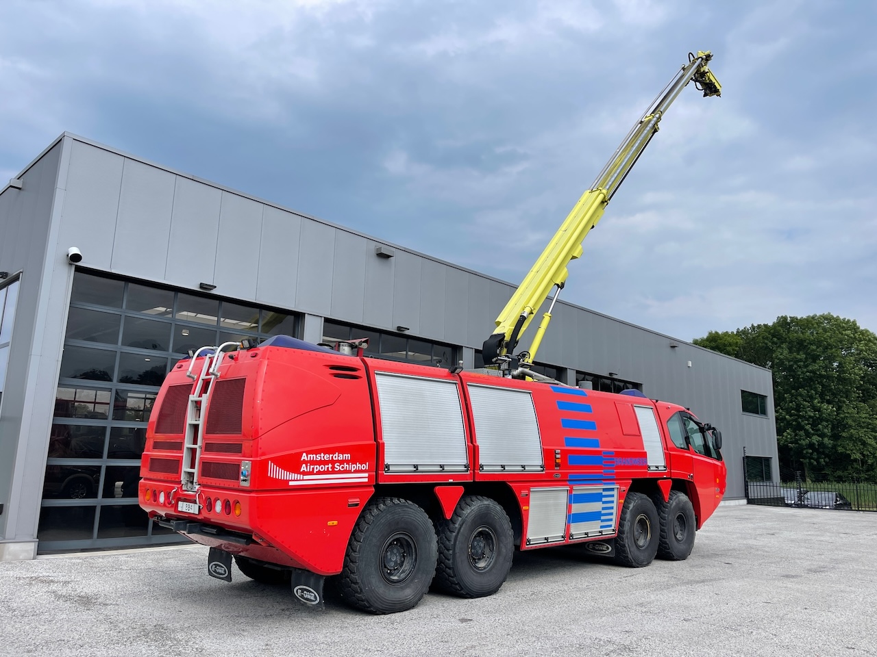 E-ONE Titan P6 HPS Crashtender