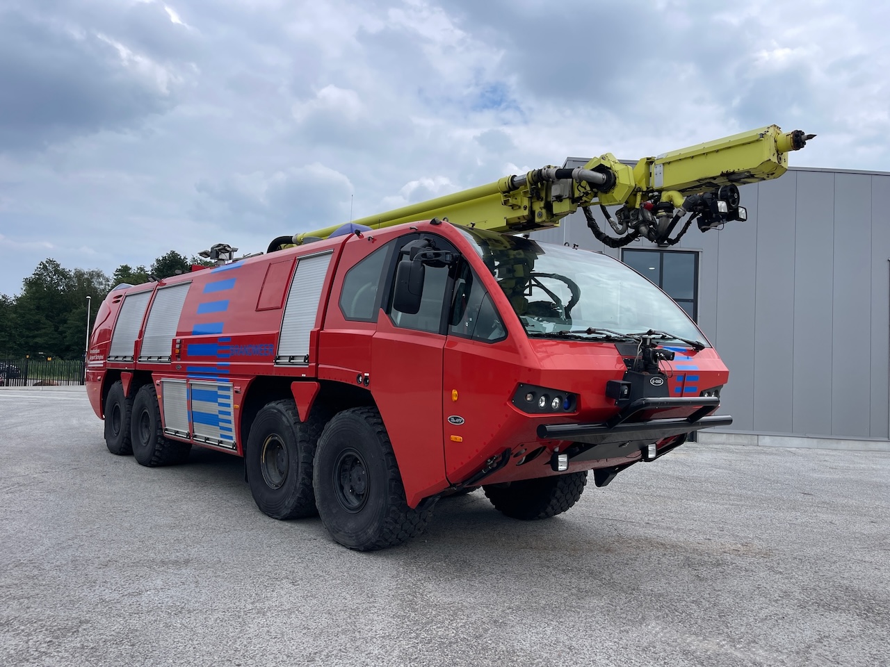 E-ONE Titan P6 HPS Crashtender