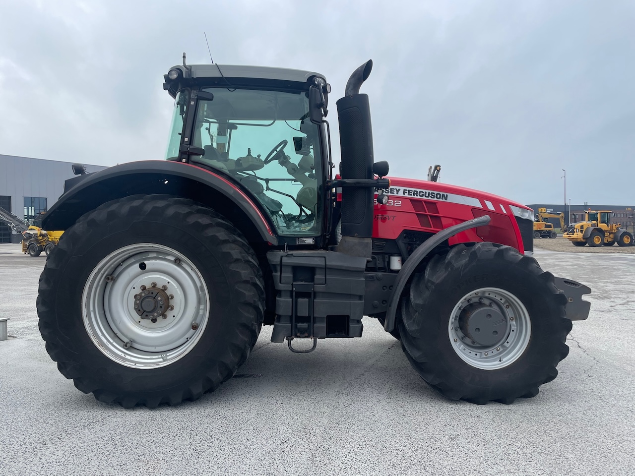 Massey Ferguson 8732 Dyna-VT Tractor met GPS