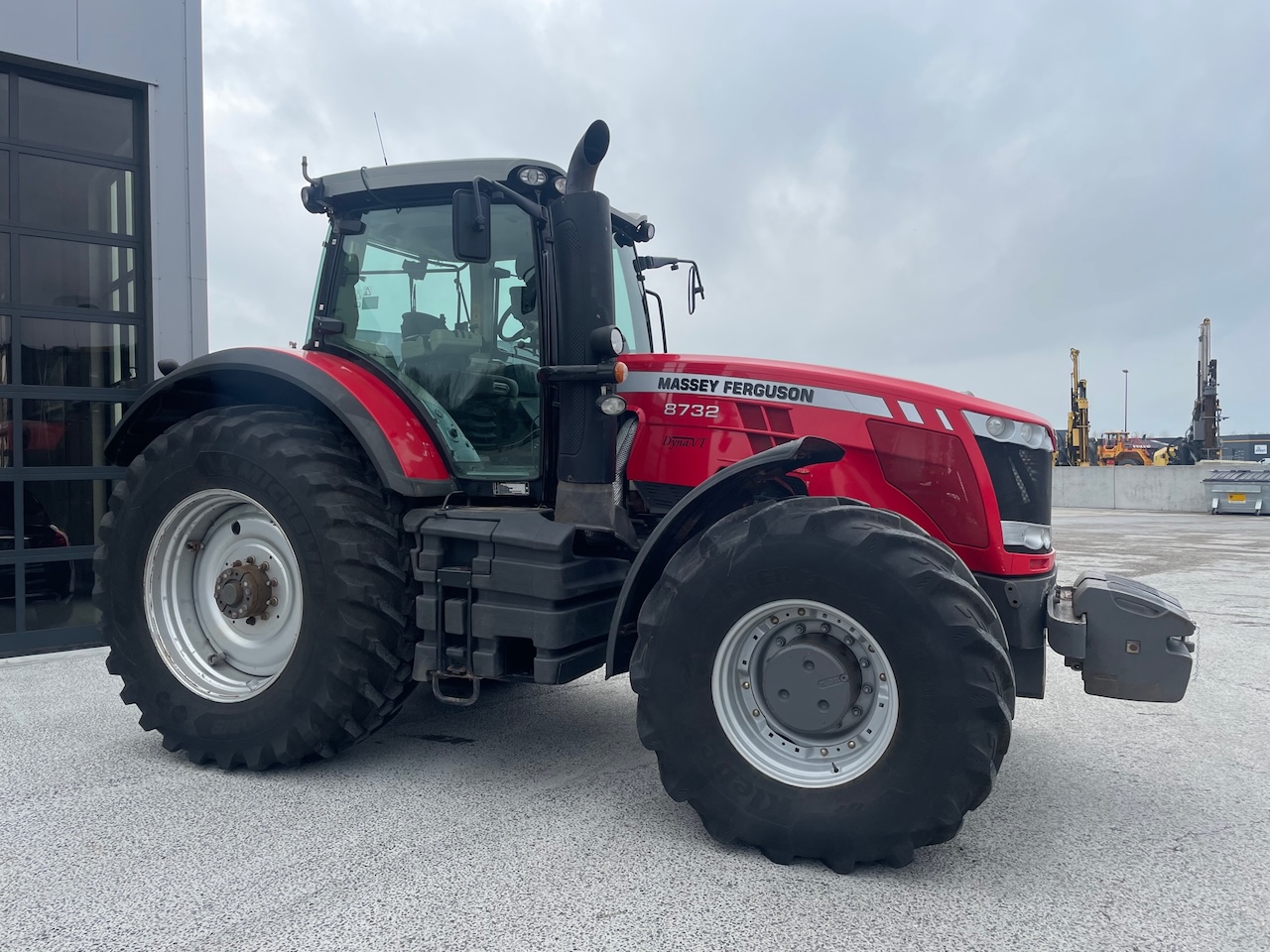 Massey Ferguson 8732 Dyna-VT Tractor met GPS