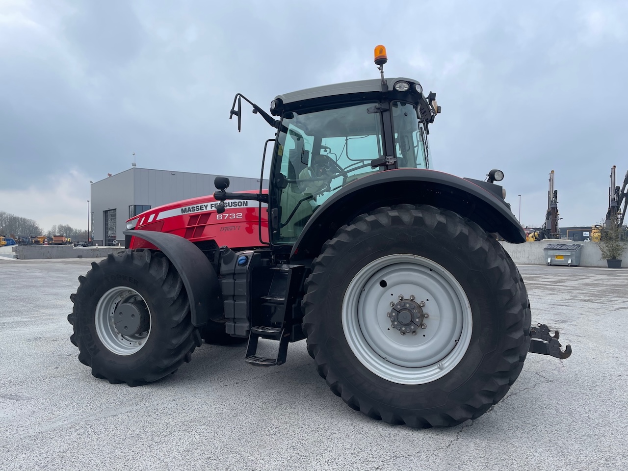 Massey Ferguson 8732 Dyna-VT Tractor met GPS