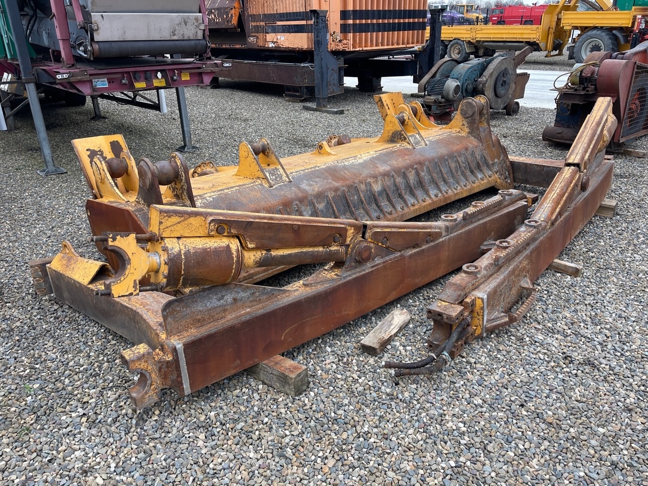 Liebherr PR752 Bulldozer met Ripper