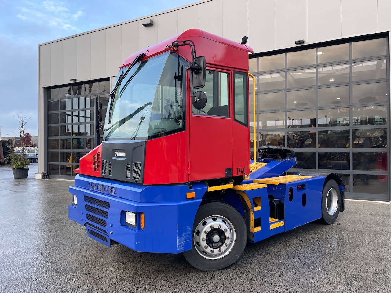 Kalmar T2 Terminal Trekker