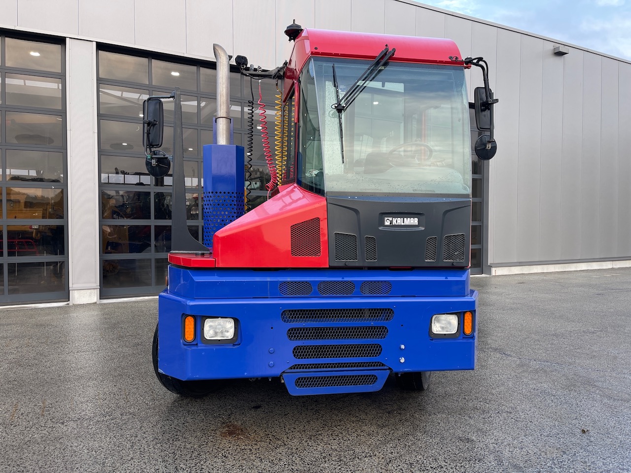 Kalmar T2 Terminal Trekker