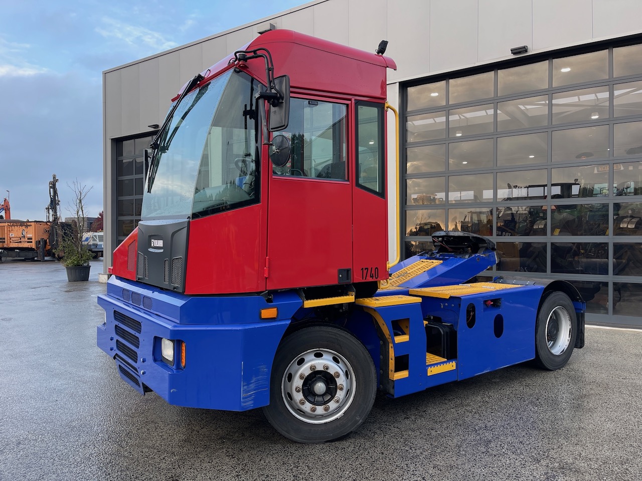 Kalmar T2 Terminal Trekker