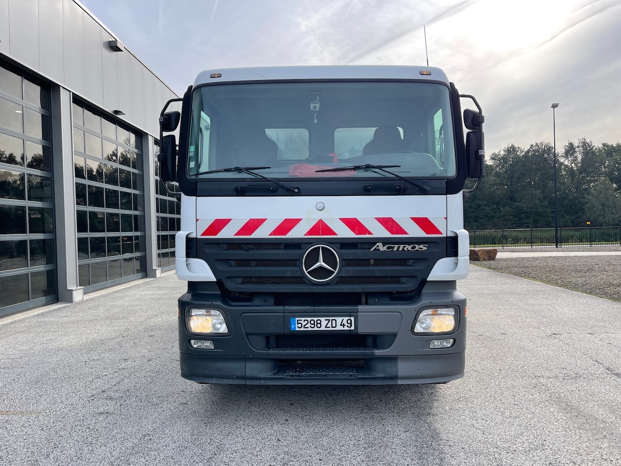 Mercedes Benz Actros 2532 Bitumen/Splitter sprayer