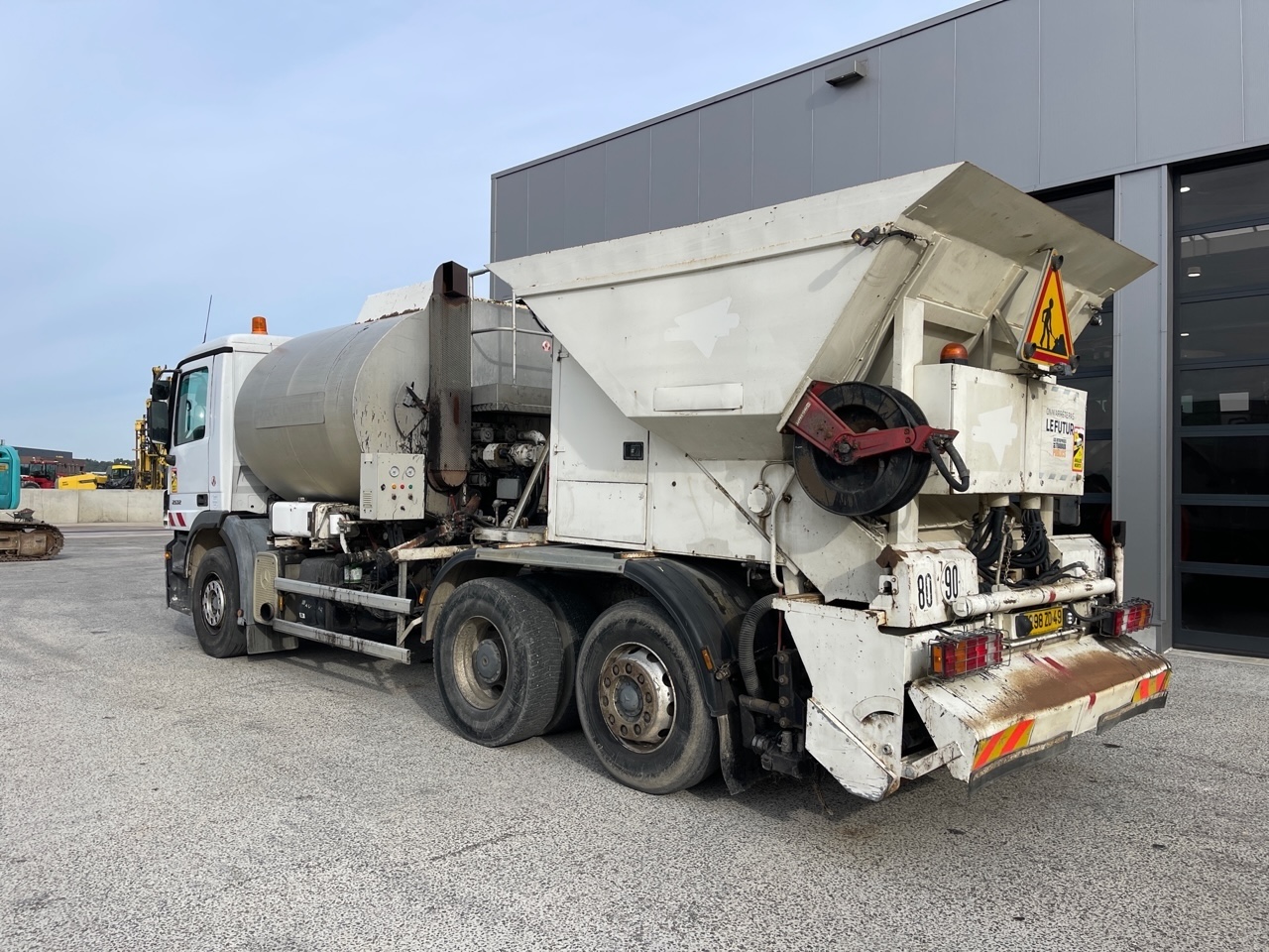 Mercedes Benz Actros 2532 Bitumen/Splitter sprayer