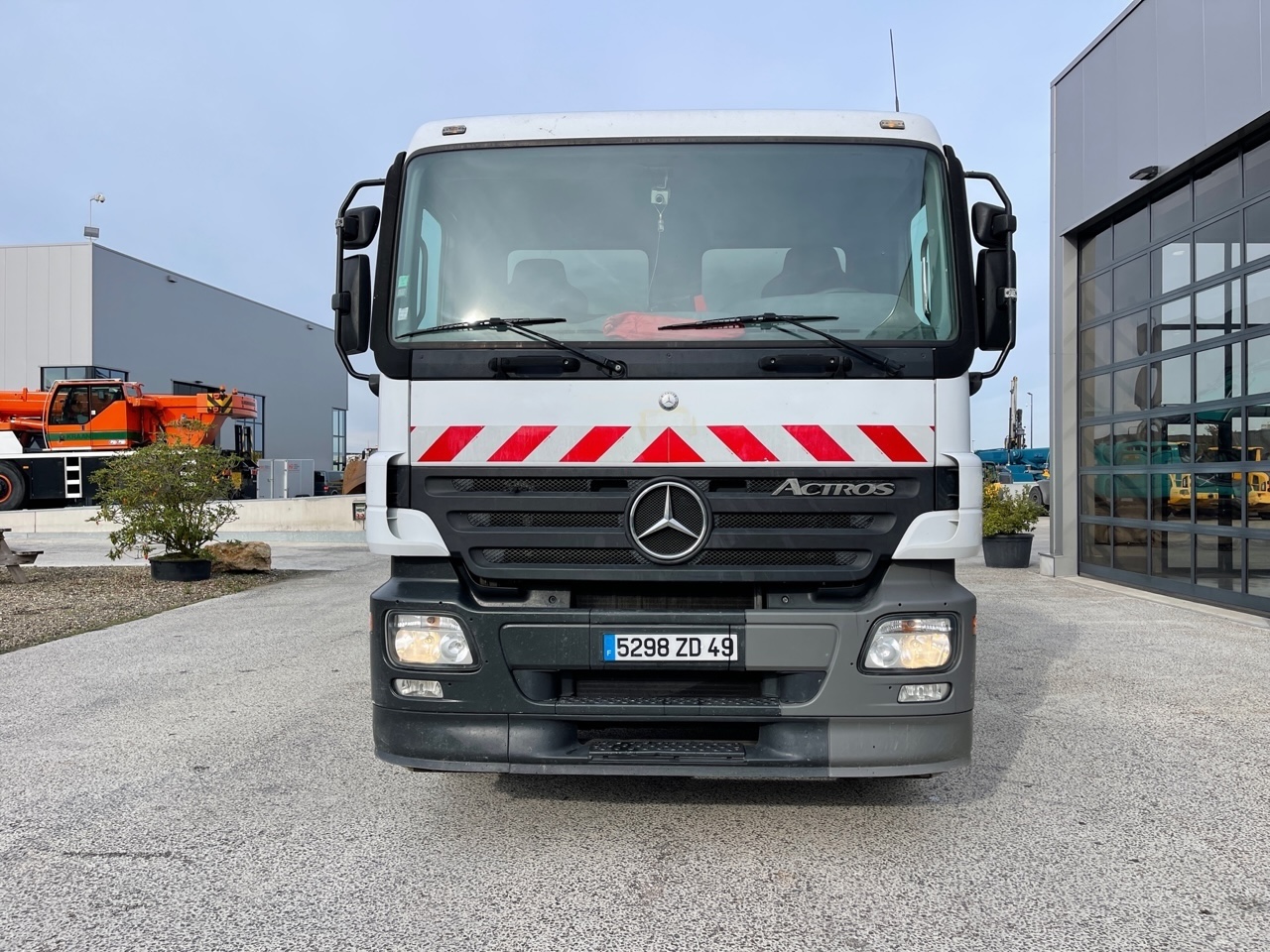 Mercedes Benz Actros 2532 Bitumen/Splitter sprayer