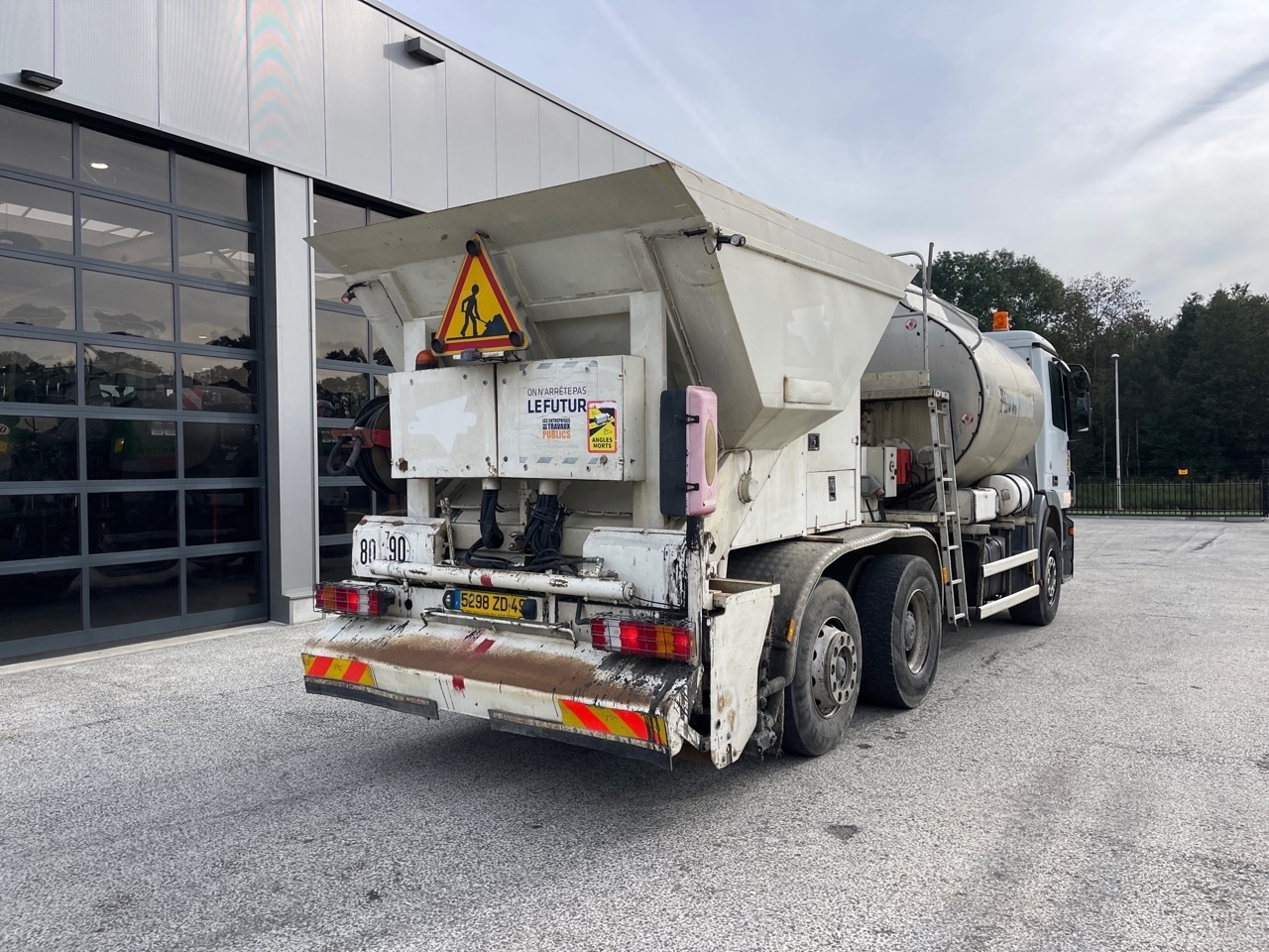 Mercedes Benz Actros 2532 Bitumen/Splitter sprayer