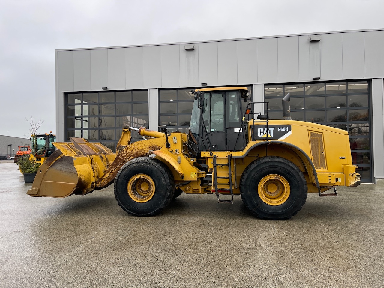 Caterpillar 966H picture