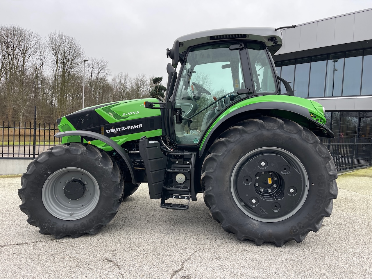 Deutz Fahr Agrotron 6205G