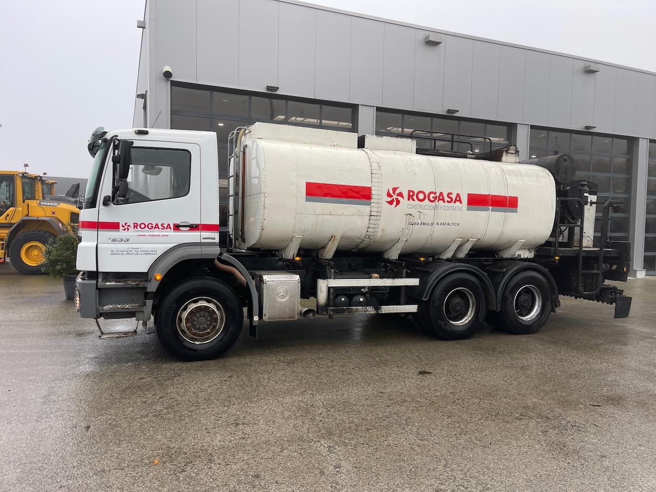 Mercedes Benz Axor 2633 9000ltr Bitumen sprayer