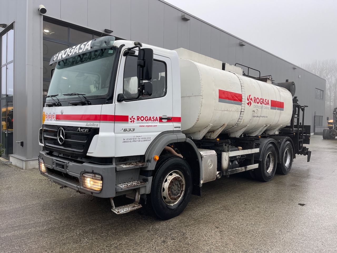 Mercedes Benz Axor 2633 9000ltr Bitumen sprayer