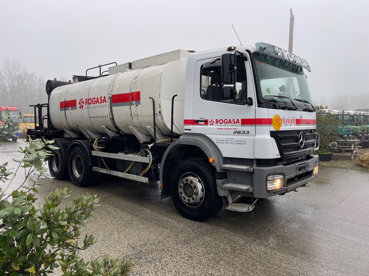 Mercedes Benz Axor 2633 9000ltr Bitumen sprayer