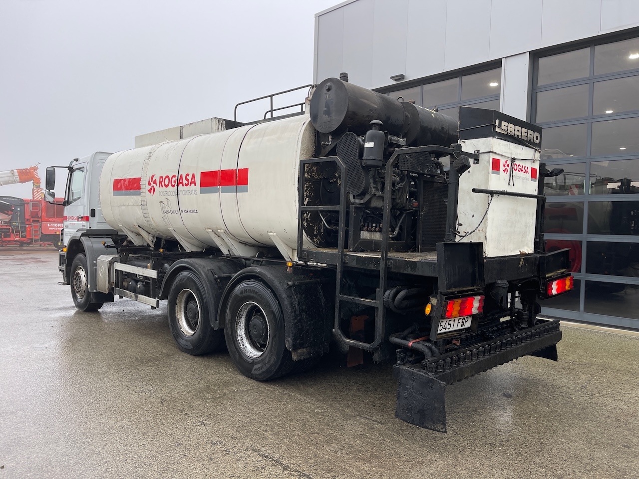 Mercedes Benz Axor 2633 9000ltr Bitumen sprayer