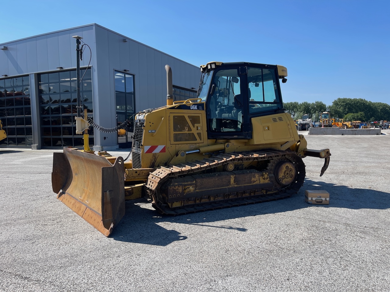 Caterpillar D6K XL Topcon GPS picture