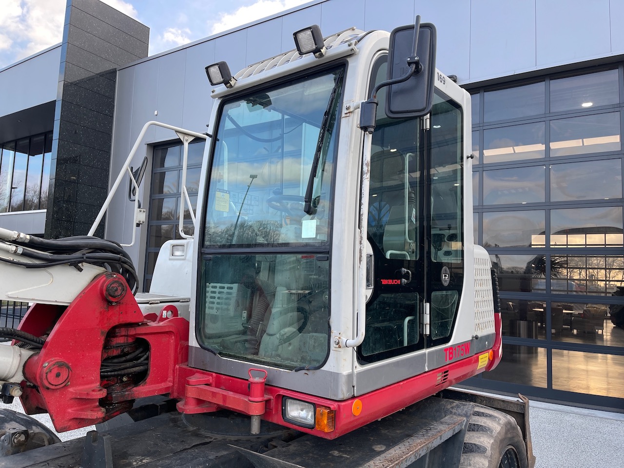 Takeuchi TB175W