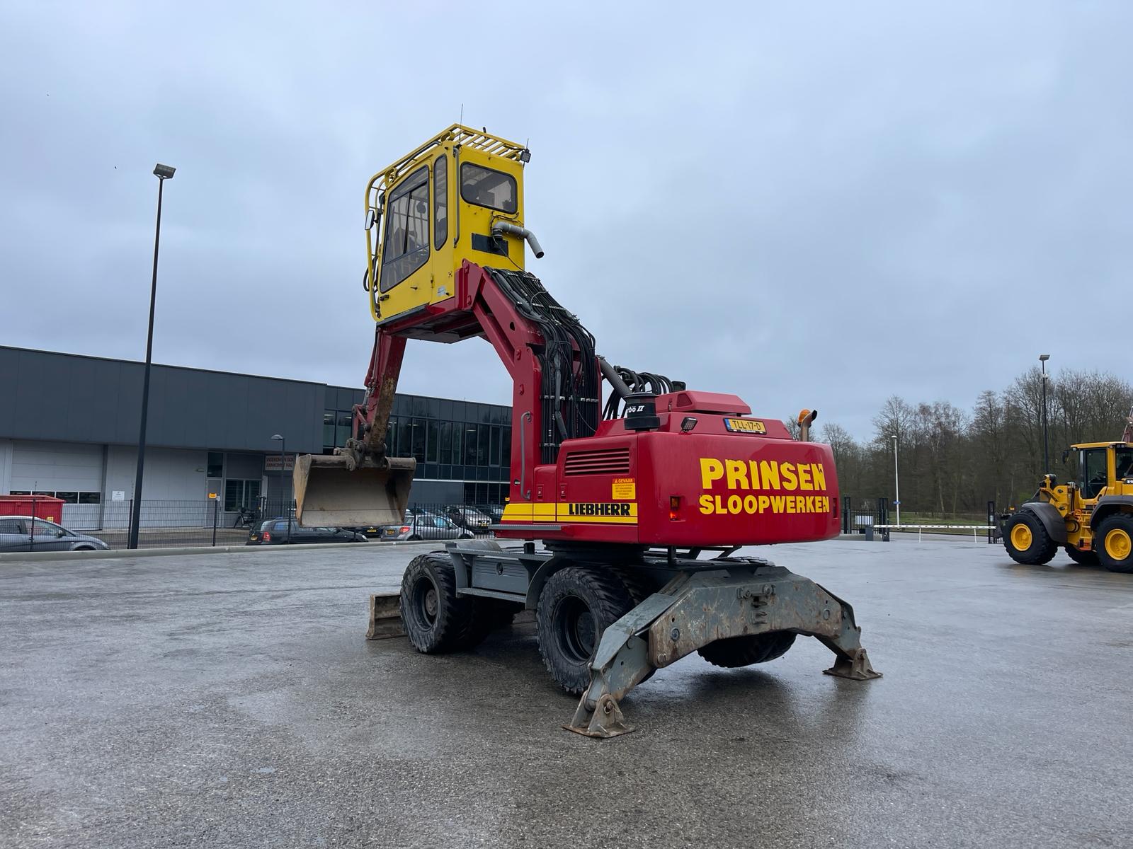 Liebherr A904 Litronic