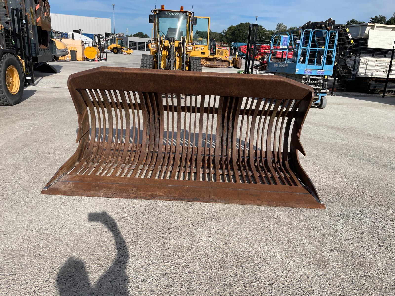 Puinbak 287cm met rijplaat houders Volvo / Lundberg aansl