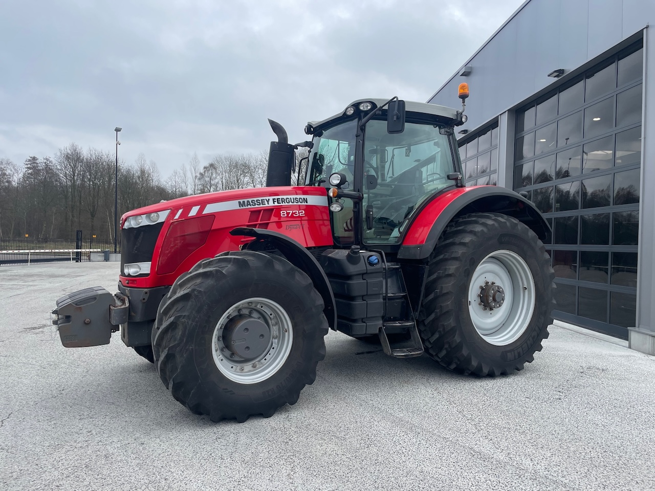Massey Ferguson 8732 Dyna-VT Tractor met GPS 2014