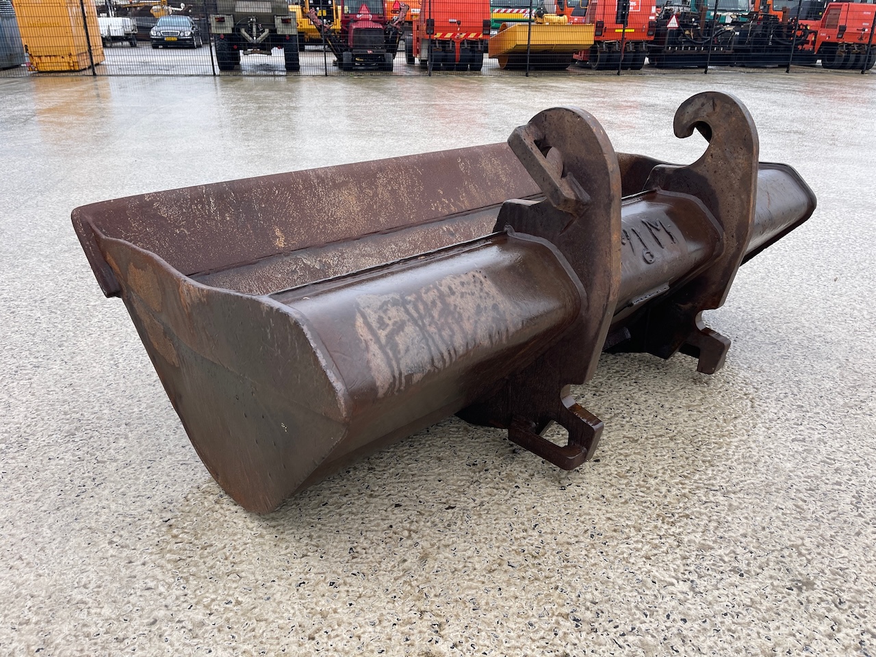 Brede bak 180cm 850ltr CW30 aansluiting 