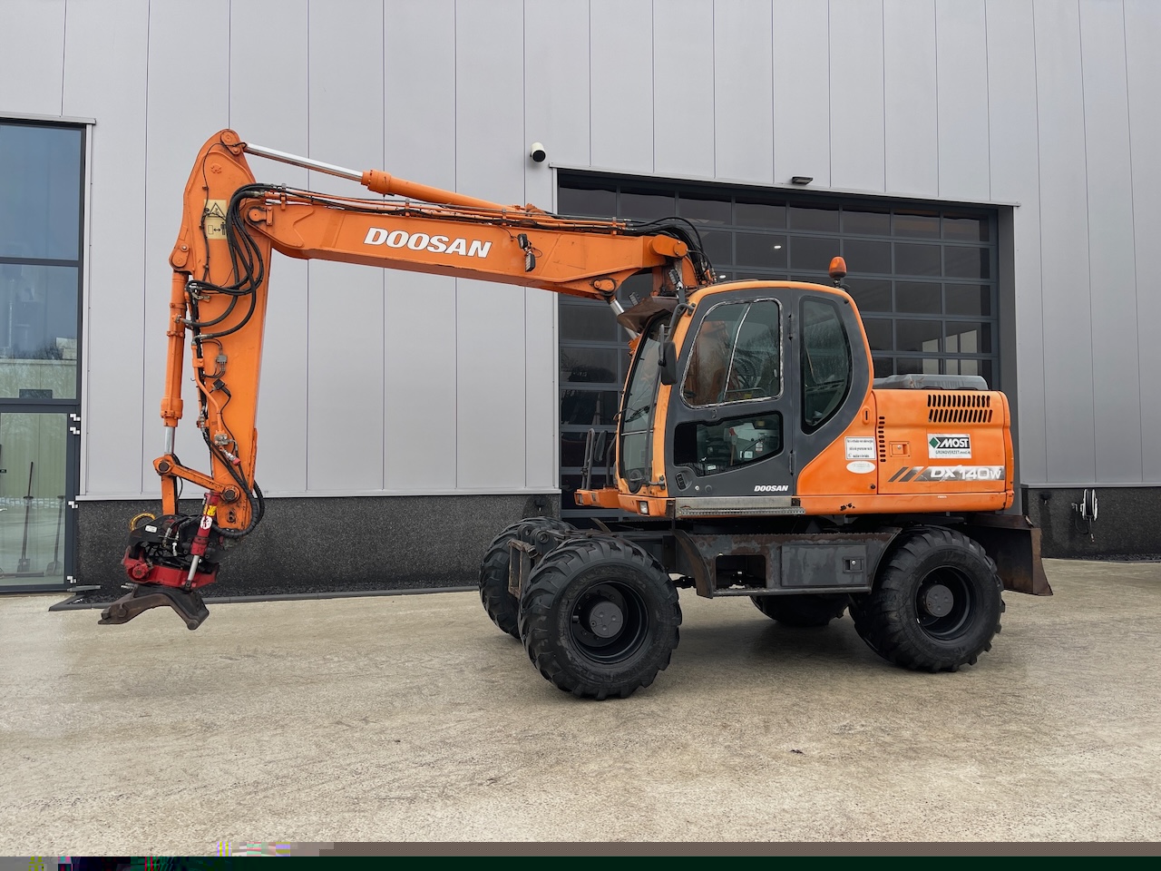 Doosan DX140W 2009