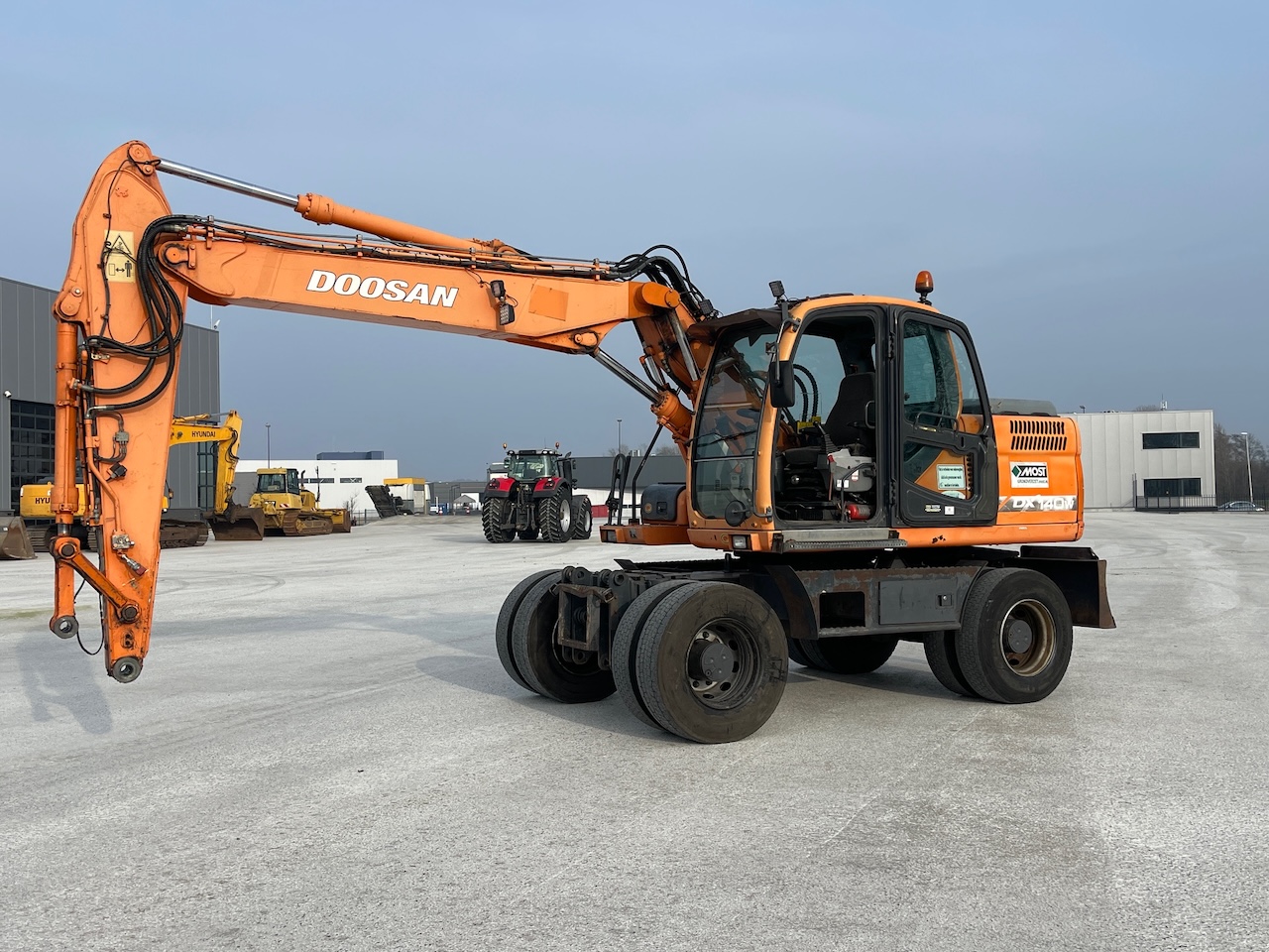 Doosan DX140W 2009