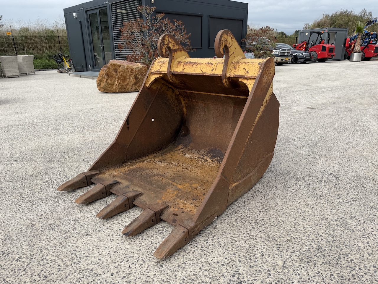Dieplepelbak 120cm CW30/40 aansluiting 